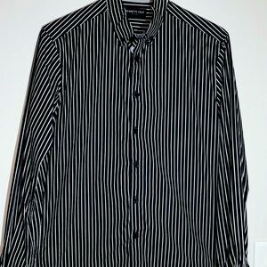 Kenneth Cole Adult Small Men’s Black & White Striped Dress Shirt